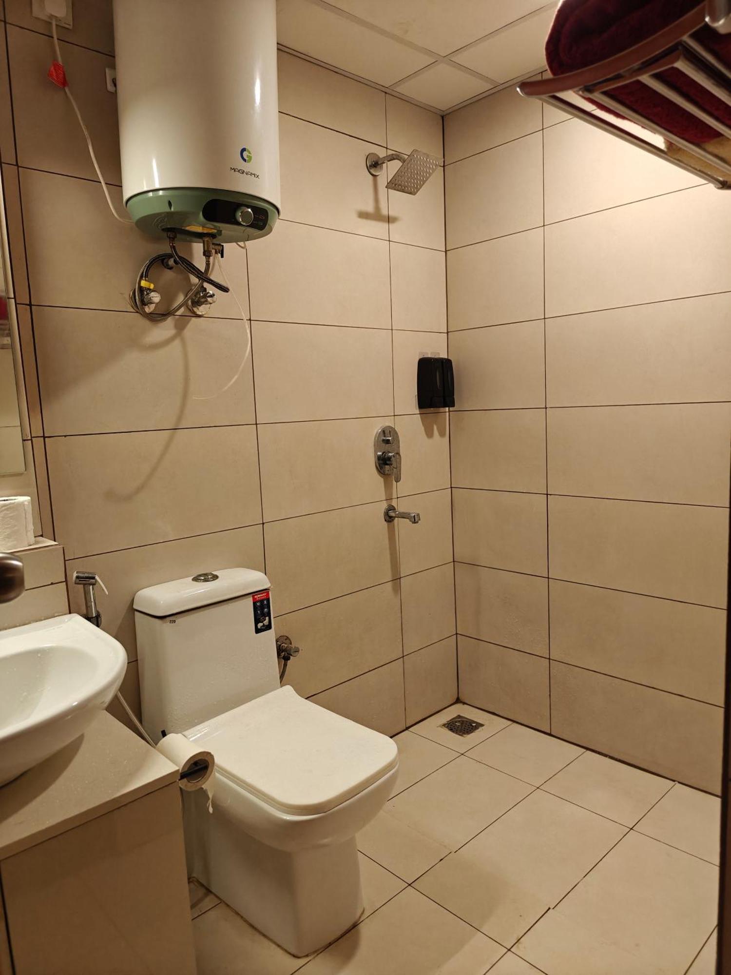 Signature 2Bhk Staycation Greater Noida Ngoại thất bức ảnh