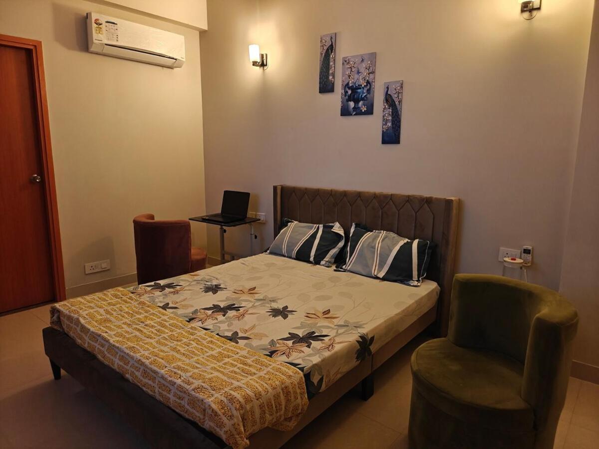 Signature 2Bhk Staycation Greater Noida Ngoại thất bức ảnh