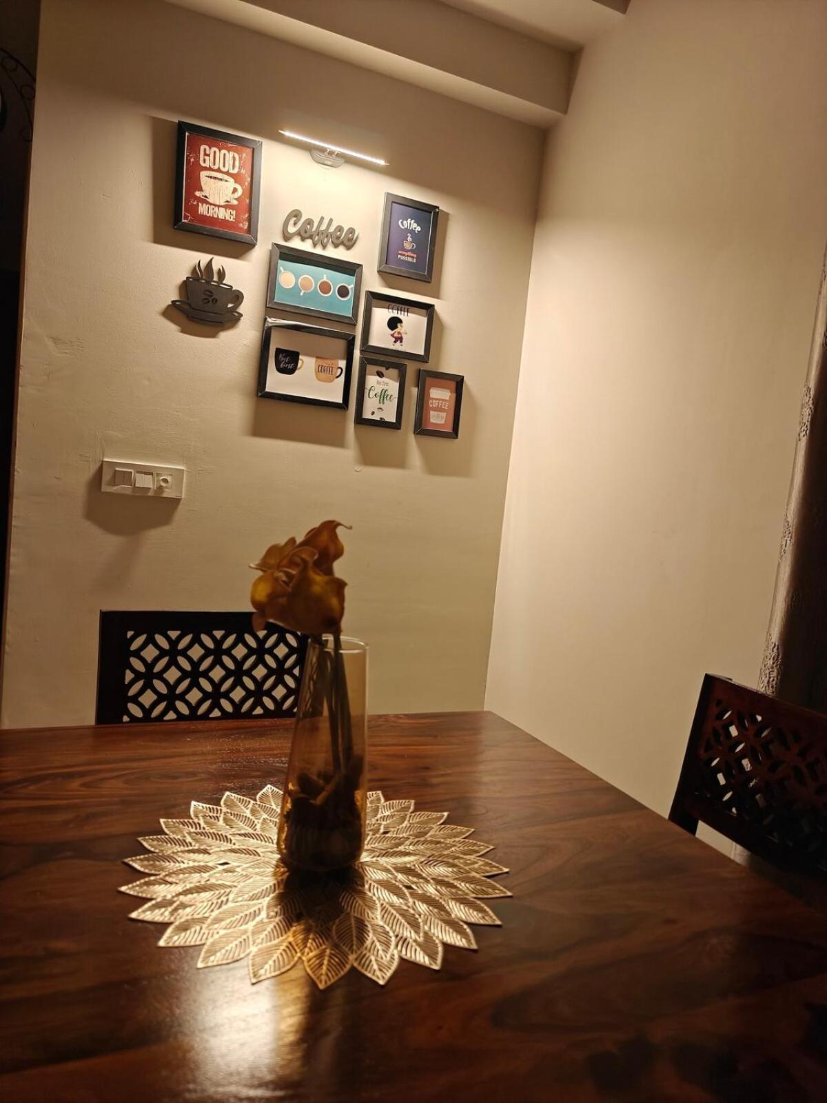 Signature 2Bhk Staycation Greater Noida Ngoại thất bức ảnh