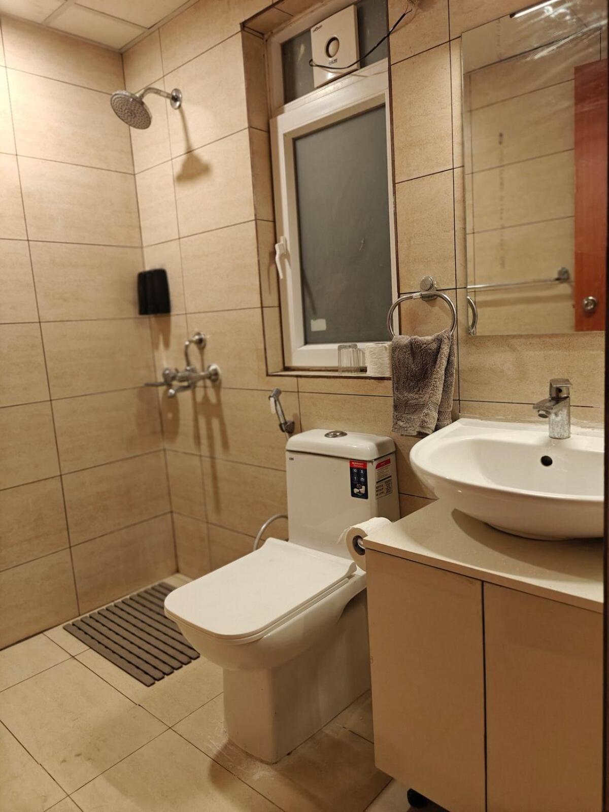 Signature 2Bhk Staycation Greater Noida Ngoại thất bức ảnh