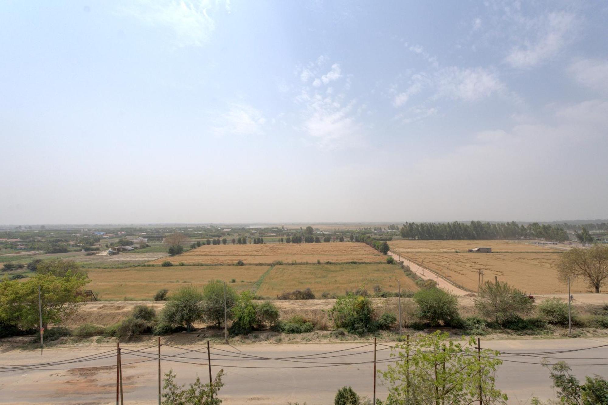 Signature 2Bhk Staycation Greater Noida Ngoại thất bức ảnh